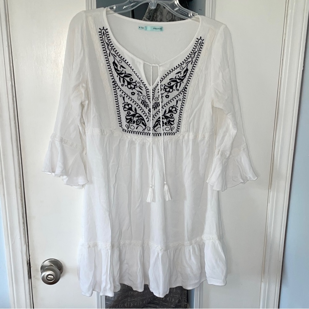 Maurices Ivory Tunic with Black Embroidery